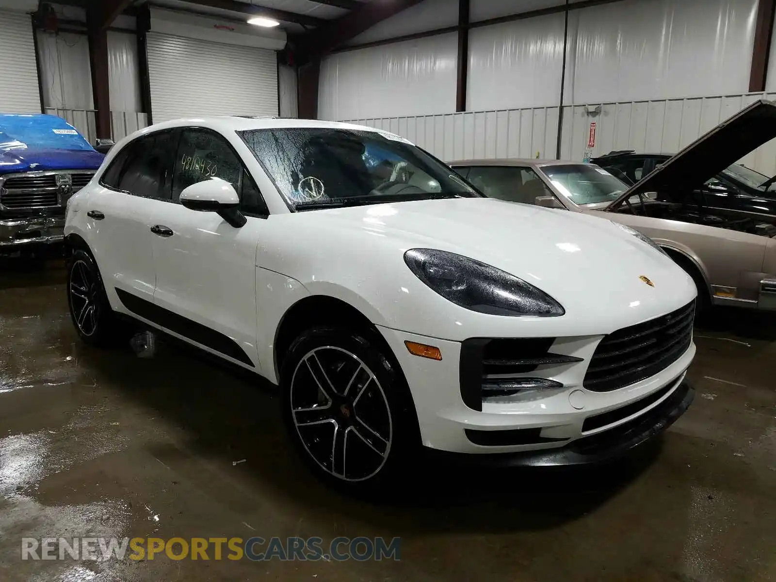1 Photograph of a damaged car WP1AB2A51LLB34358 PORSCHE MACAN 2020