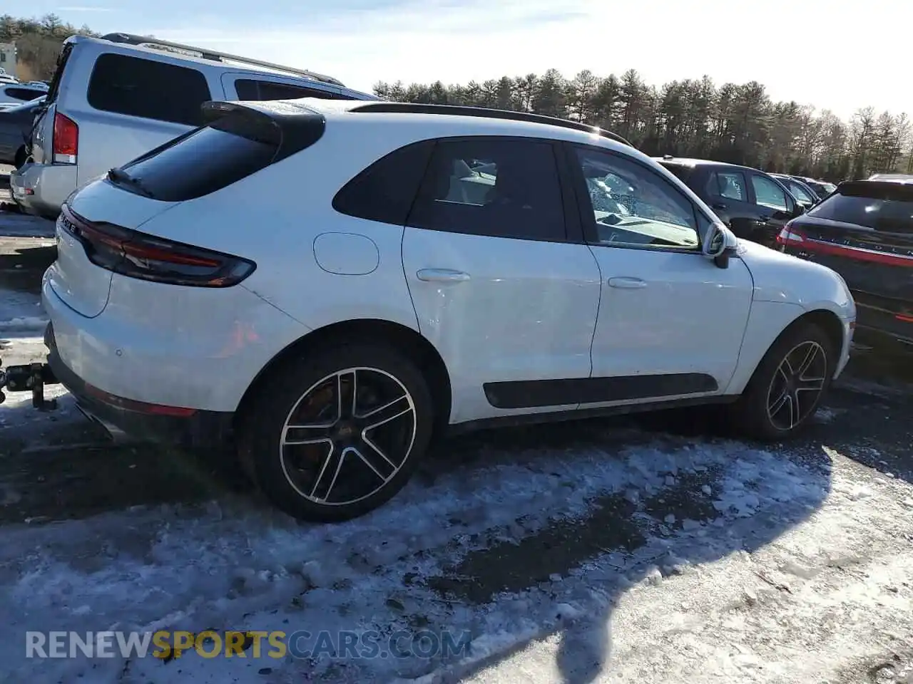 3 fotografías del automóvil dañado WP1AB2A52LLB37883 PORSCHE MACAN 2020