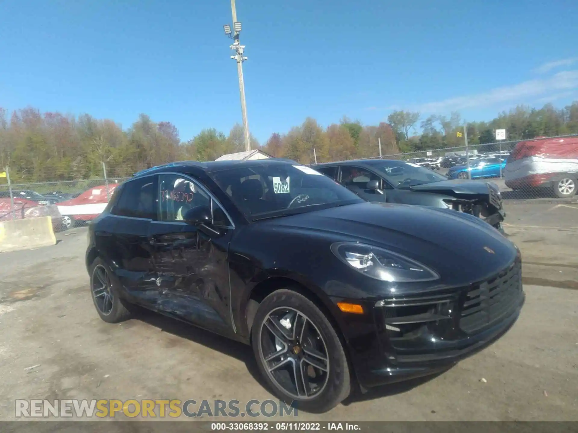 1 Photograph of a damaged car WP1AF2A54LLB60764 PORSCHE MACAN 2020
