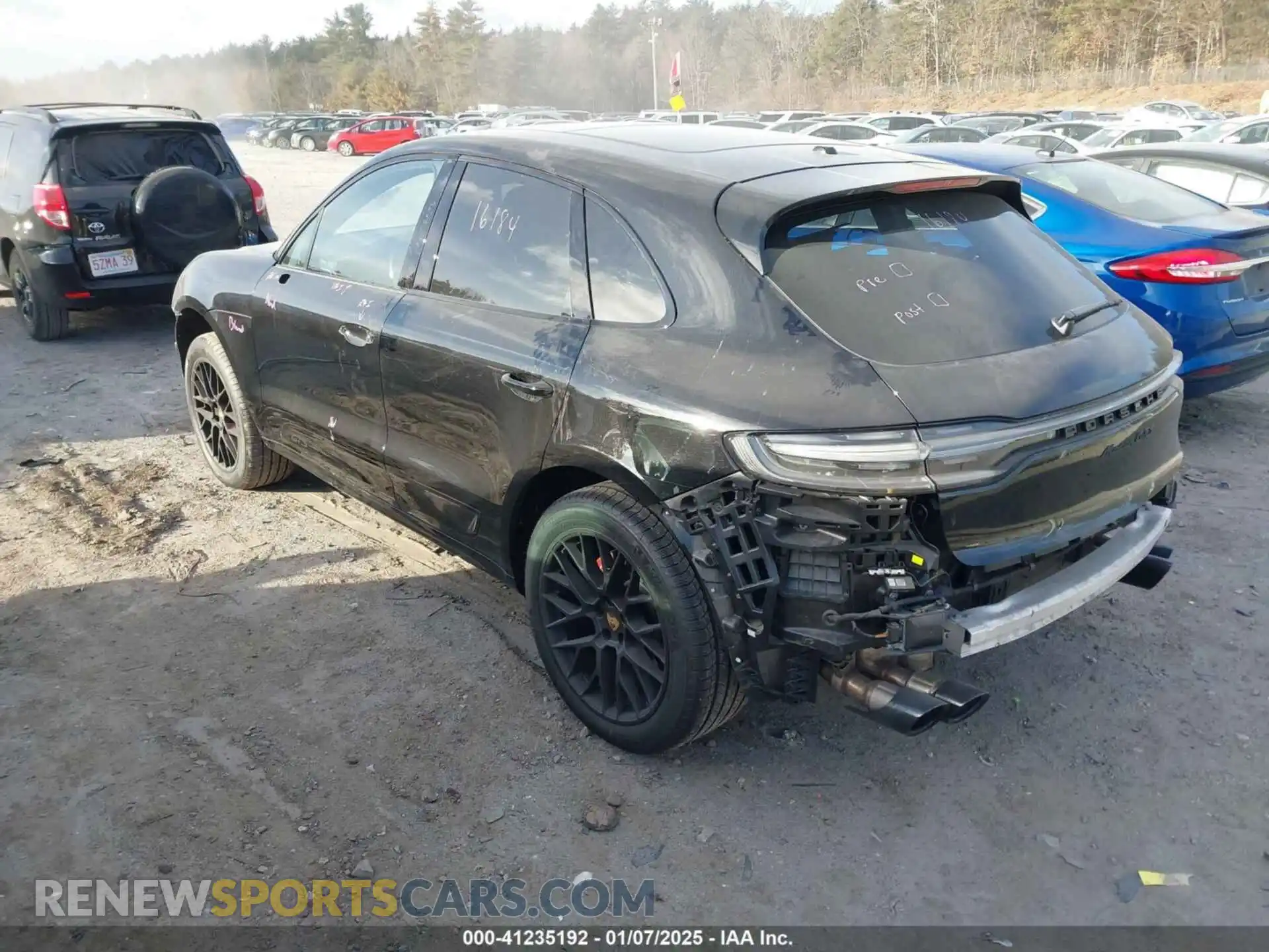 3 Photograph of a damaged car WP1AG2A53LLB55147 PORSCHE MACAN 2020