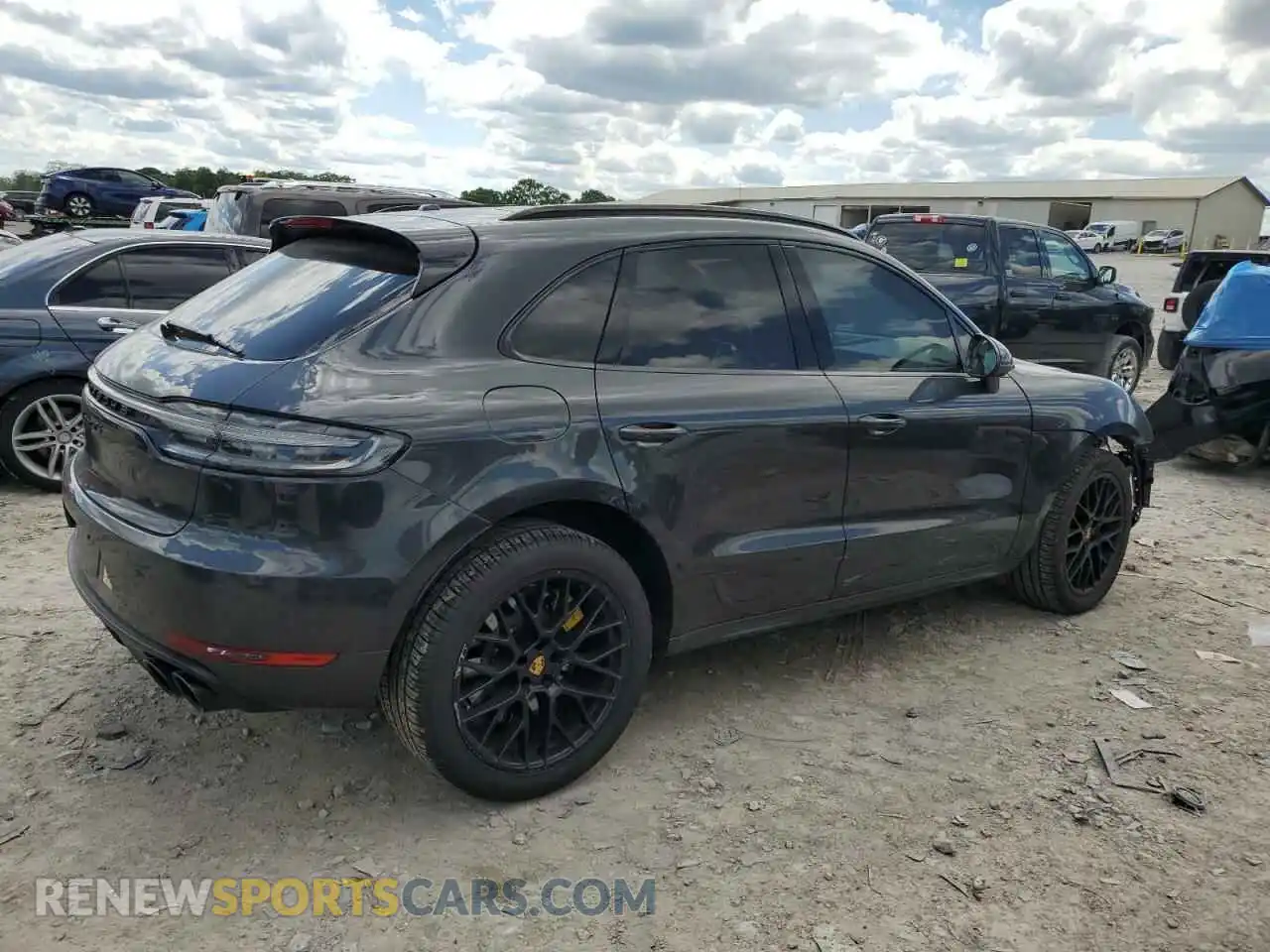 3 Photograph of a damaged car WP1AG2A53LLB55360 PORSCHE MACAN 2020