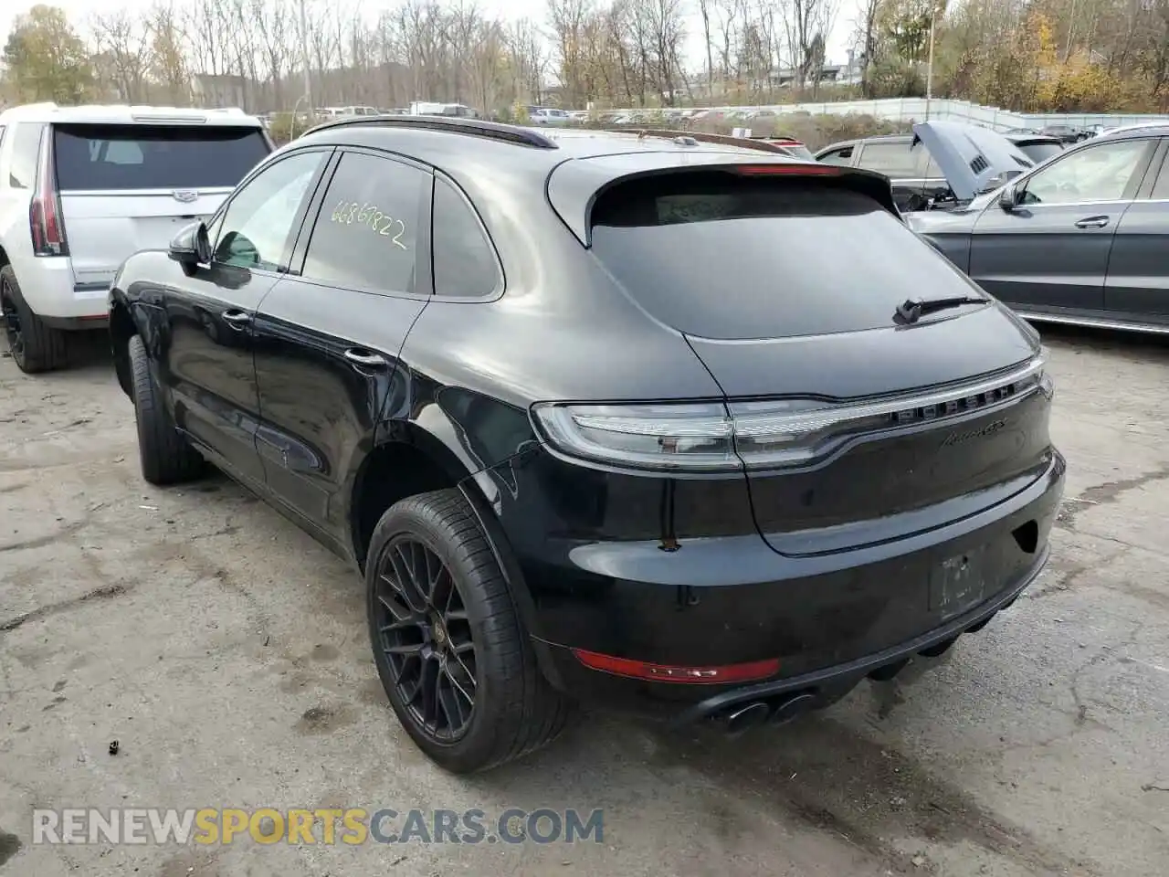 3 Photograph of a damaged car WP1AG2A57LLB55572 PORSCHE MACAN 2020