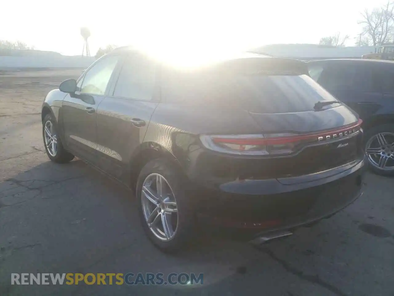 3 fotografías del automóvil dañado WP1AA2A50MLB05308 PORSCHE MACAN 2021