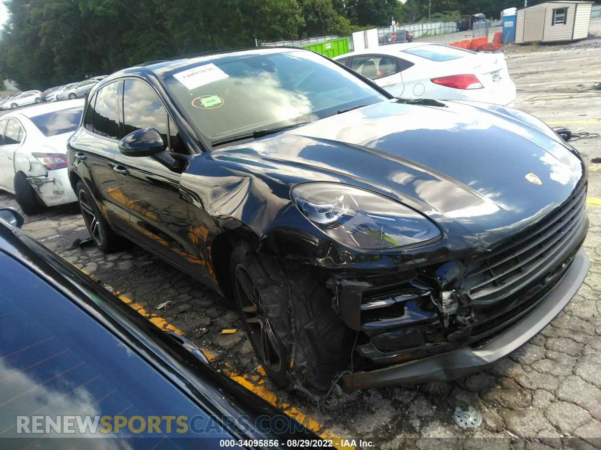 1 Photograph of a damaged car WP1AA2A50MLB09777 PORSCHE MACAN 2021