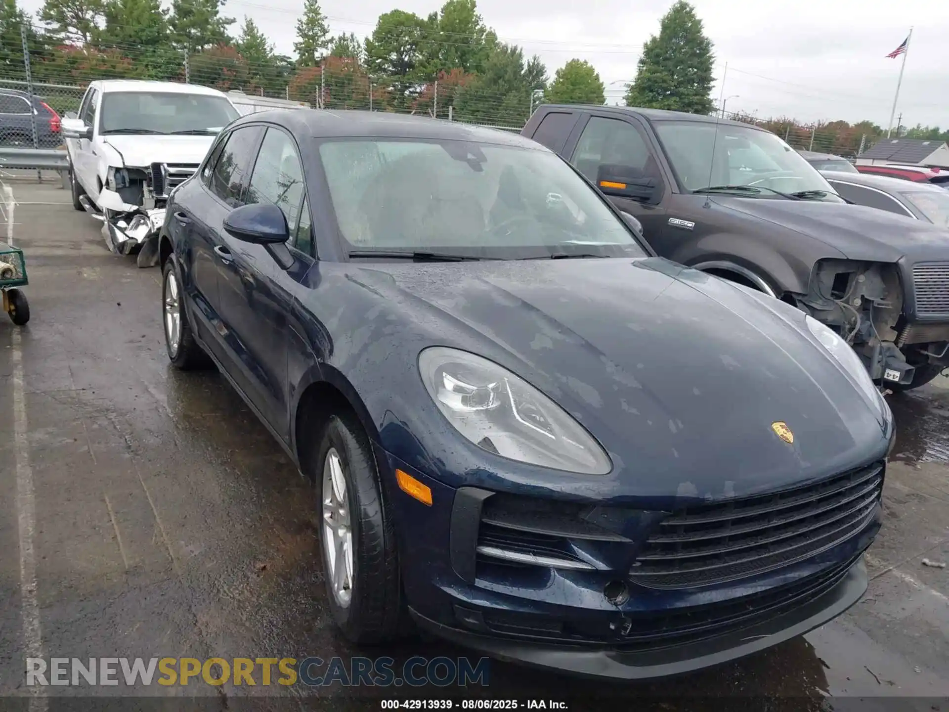 1 Photograph of a damaged car WP1AA2A50MLB09942 PORSCHE MACAN 2021