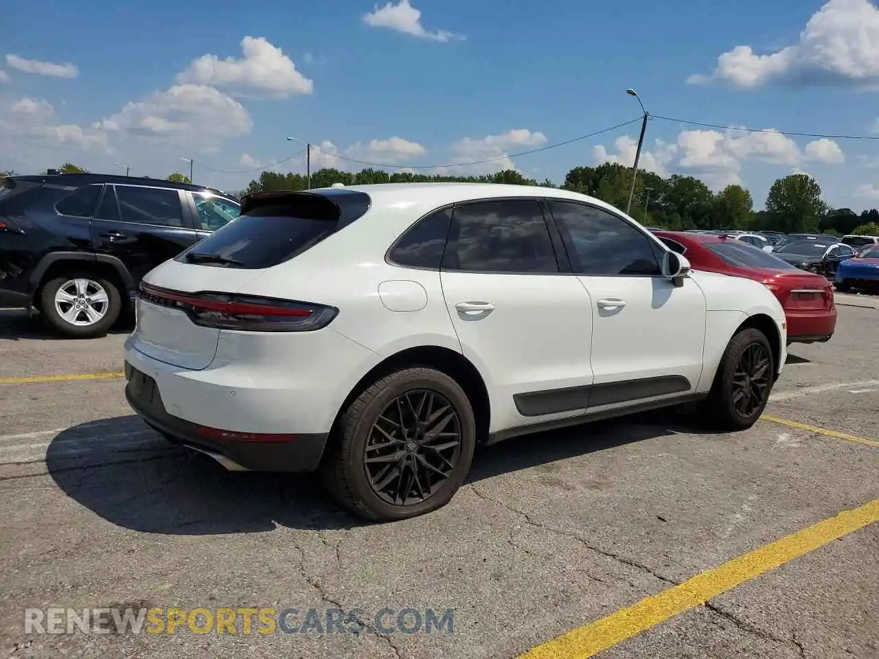 3 Photograph of a damaged car WP1AA2A51MLB00330 PORSCHE MACAN 2021