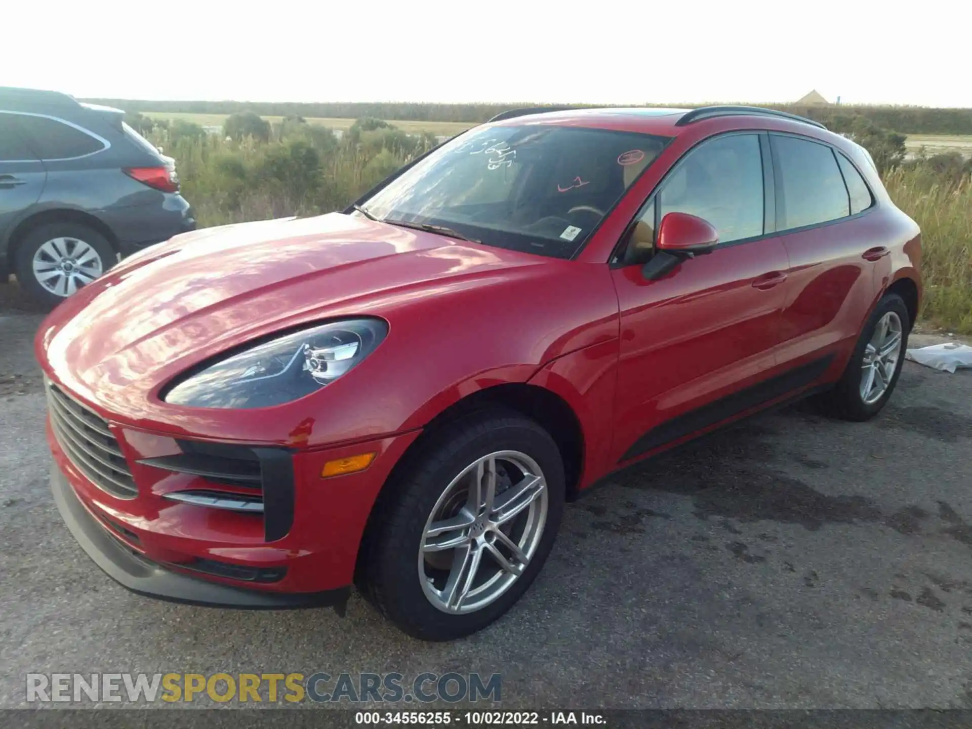 2 fotografías del automóvil dañado WP1AA2A51MLB02157 PORSCHE MACAN 2021