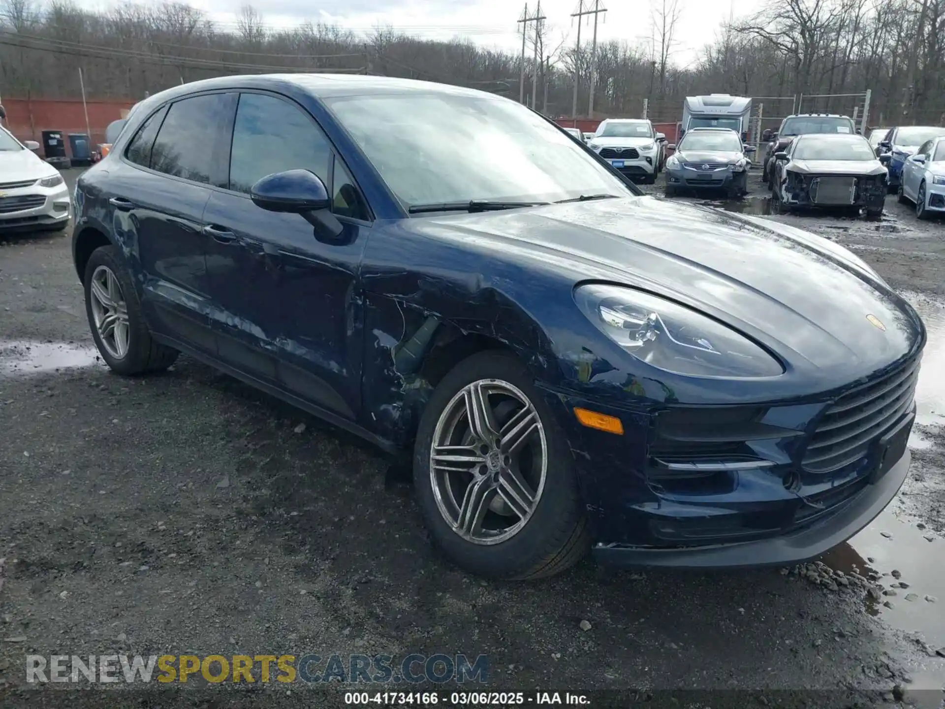 1 Photograph of a damaged car WP1AA2A51MLB14096 PORSCHE MACAN 2021