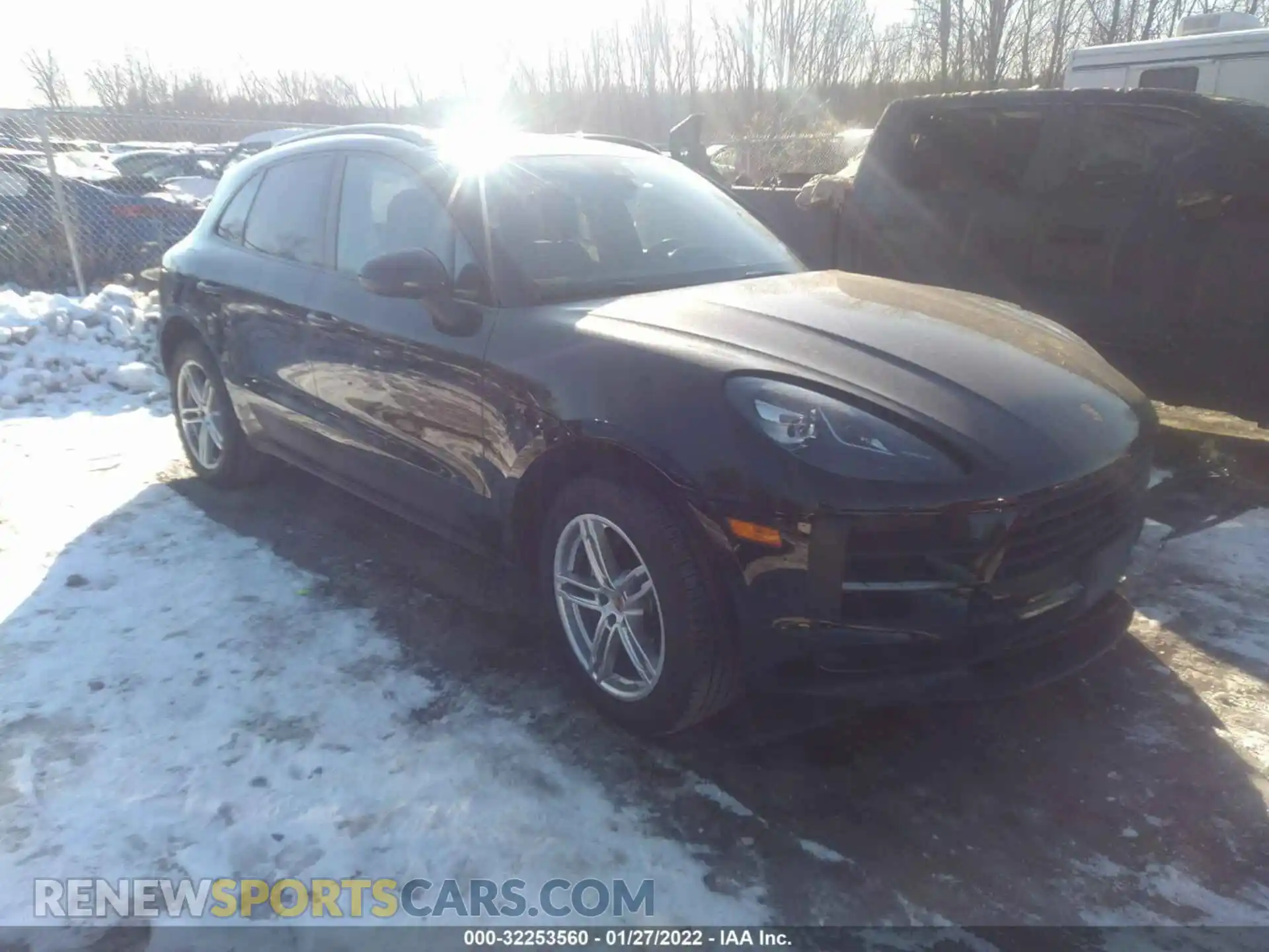1 Photograph of a damaged car WP1AA2A52MLB05326 PORSCHE MACAN 2021