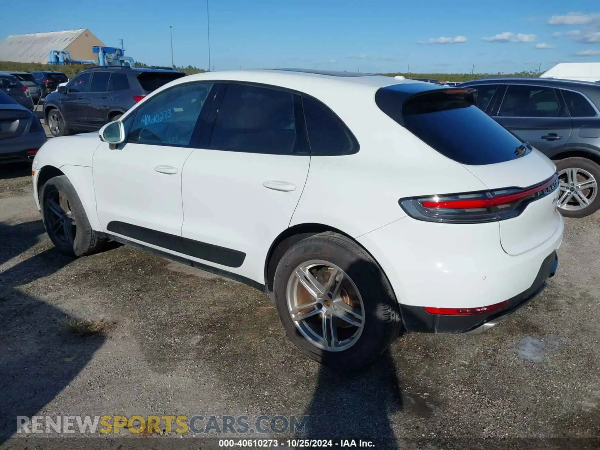 3 Photograph of a damaged car WP1AA2A52MLB12065 PORSCHE MACAN 2021