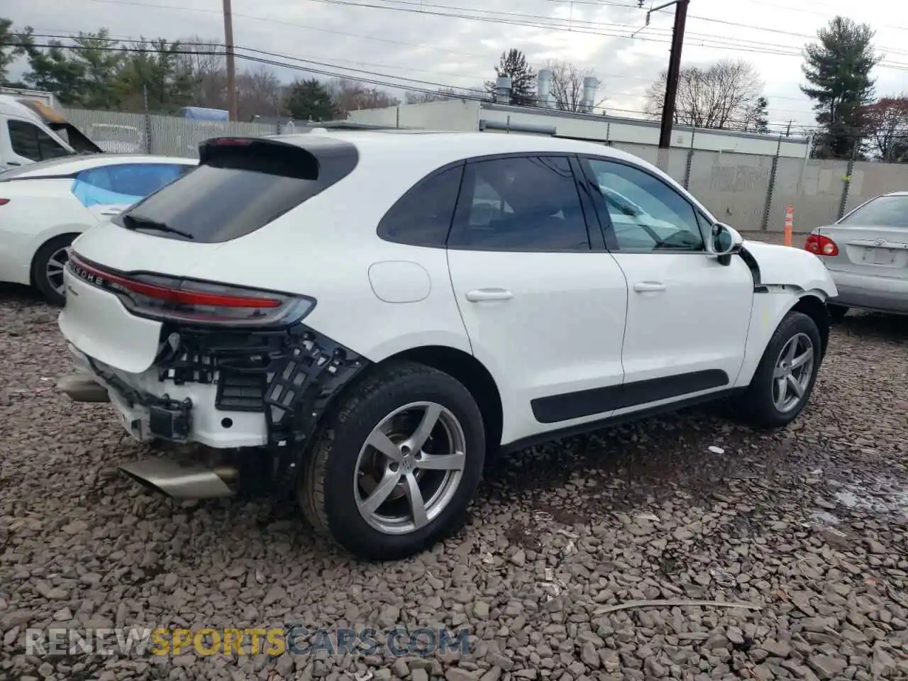 3 Photograph of a damaged car WP1AA2A53MLB01334 PORSCHE MACAN 2021