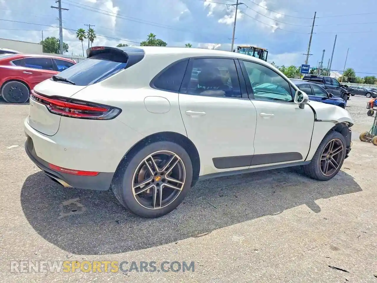 3 fotografías del automóvil dañado WP1AA2A53MLB15055 PORSCHE MACAN 2021