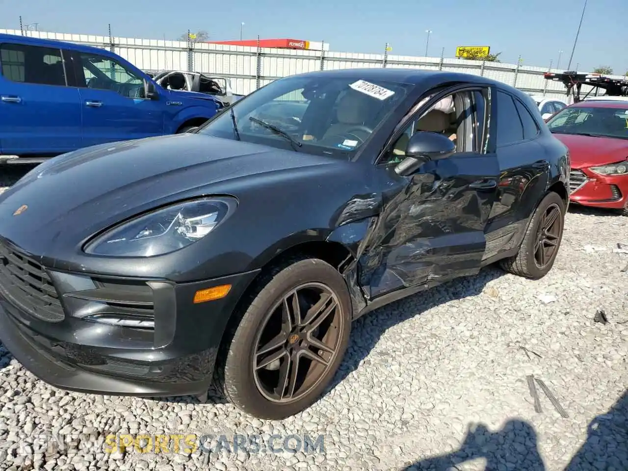 1 Photograph of a damaged car WP1AA2A54MLB09247 PORSCHE MACAN 2021