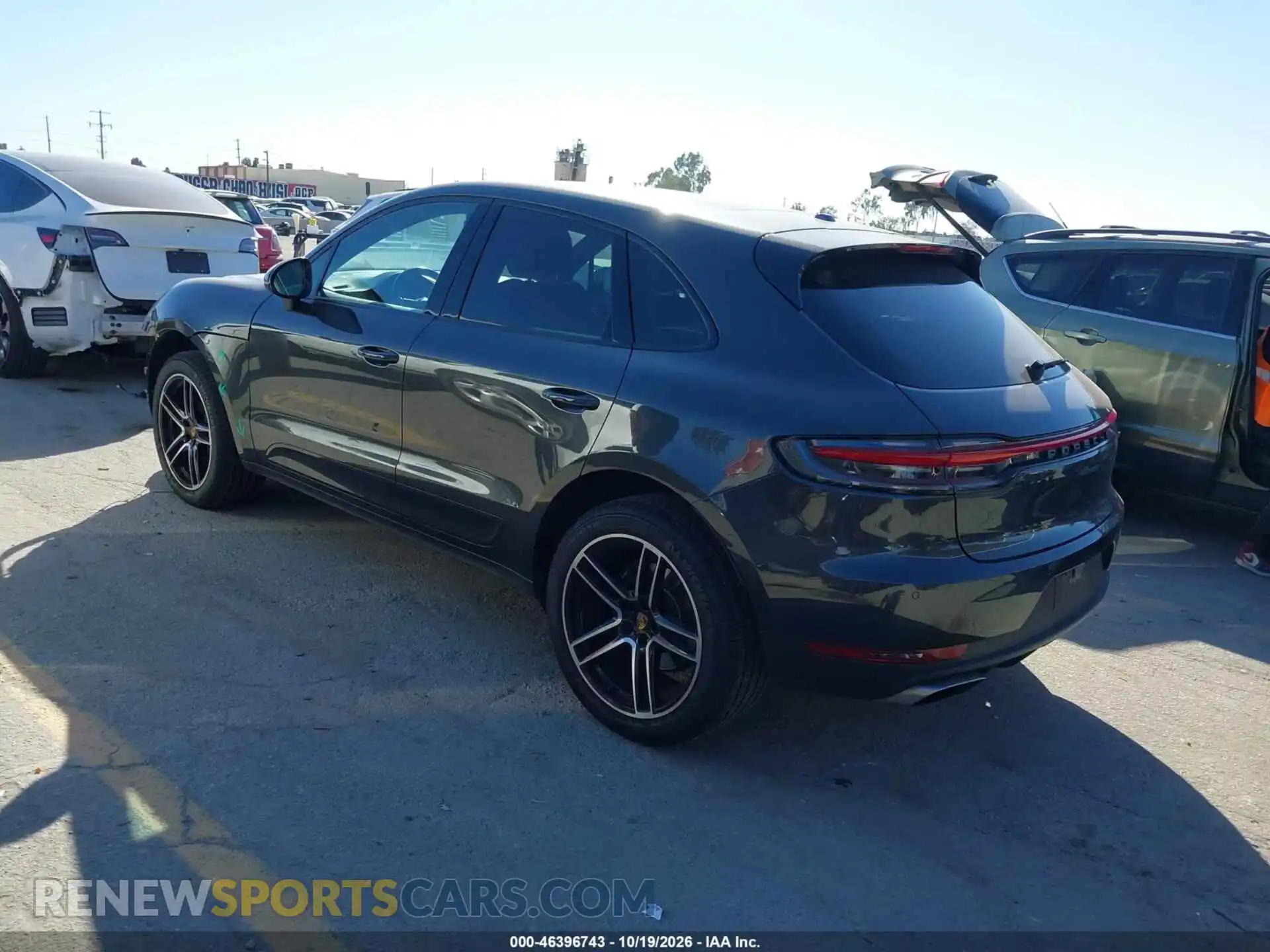 3 Photograph of a damaged car WP1AA2A54MLB12505 PORSCHE MACAN 2021