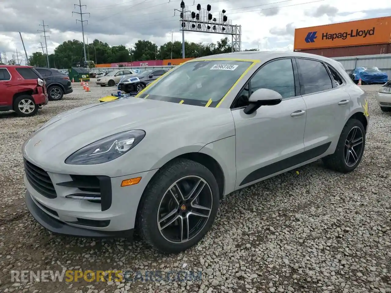 1 Photograph of a damaged car WP1AA2A54MLB17137 PORSCHE MACAN 2021
