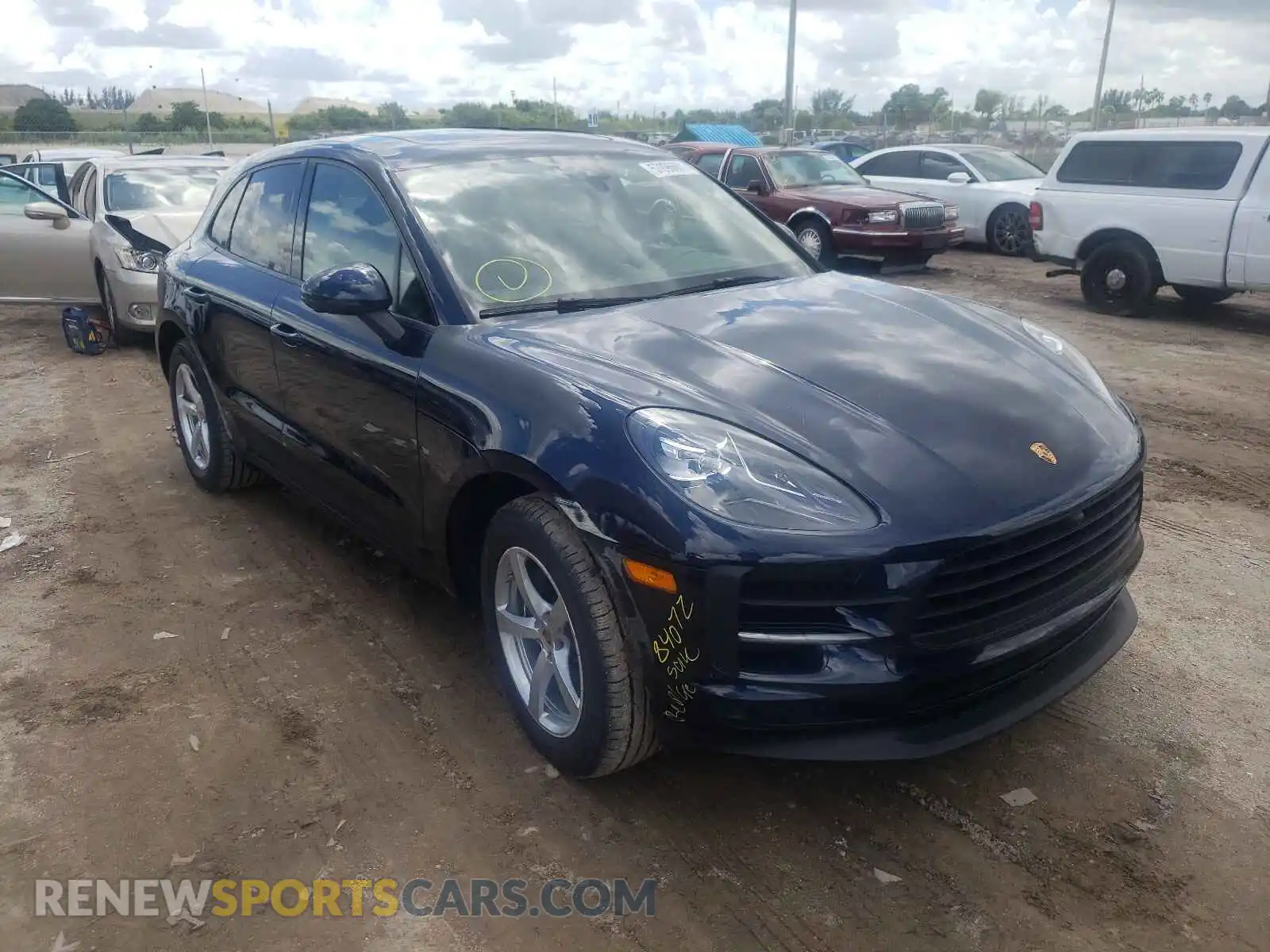 1 Photograph of a damaged car WP1AA2A55MLB01450 PORSCHE MACAN 2021