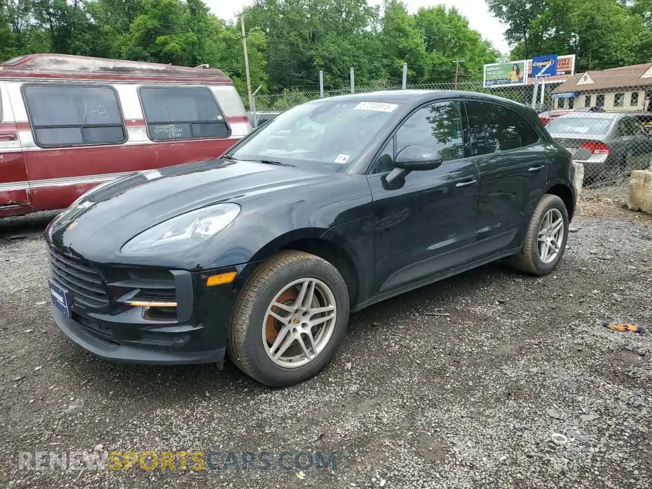 1 Photograph of a damaged car WP1AA2A55MLB09628 PORSCHE MACAN 2021