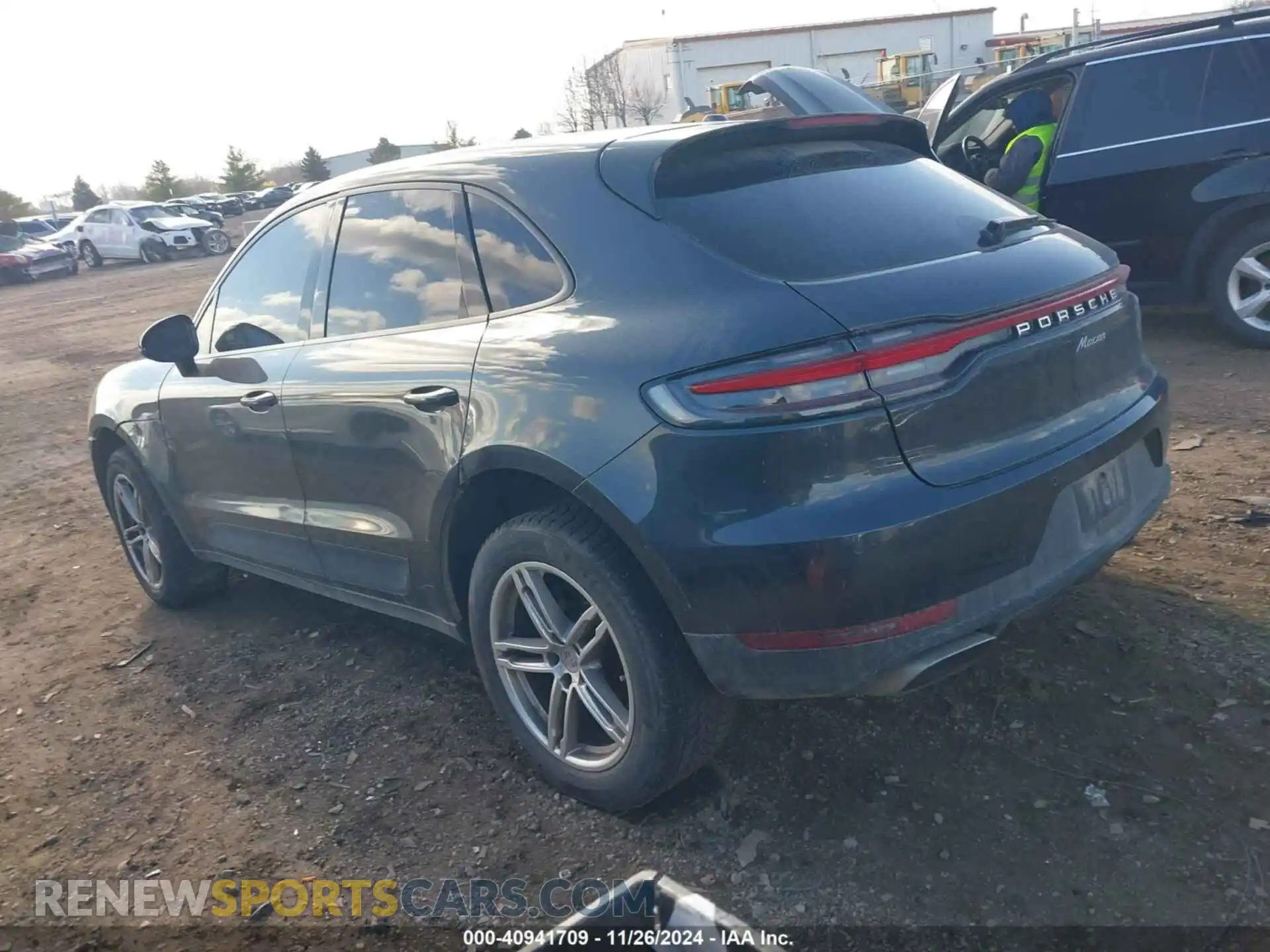 3 Photograph of a damaged car WP1AA2A55MLB10343 PORSCHE MACAN 2021
