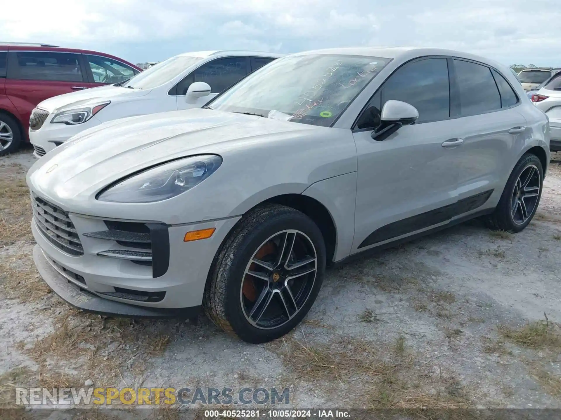2 fotografías del automóvil dañado WP1AA2A55MLB16479 PORSCHE MACAN 2021