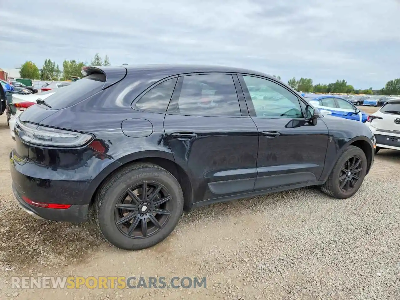 3 fotografías del automóvil dañado WP1AA2A55MLB17907 PORSCHE MACAN 2021