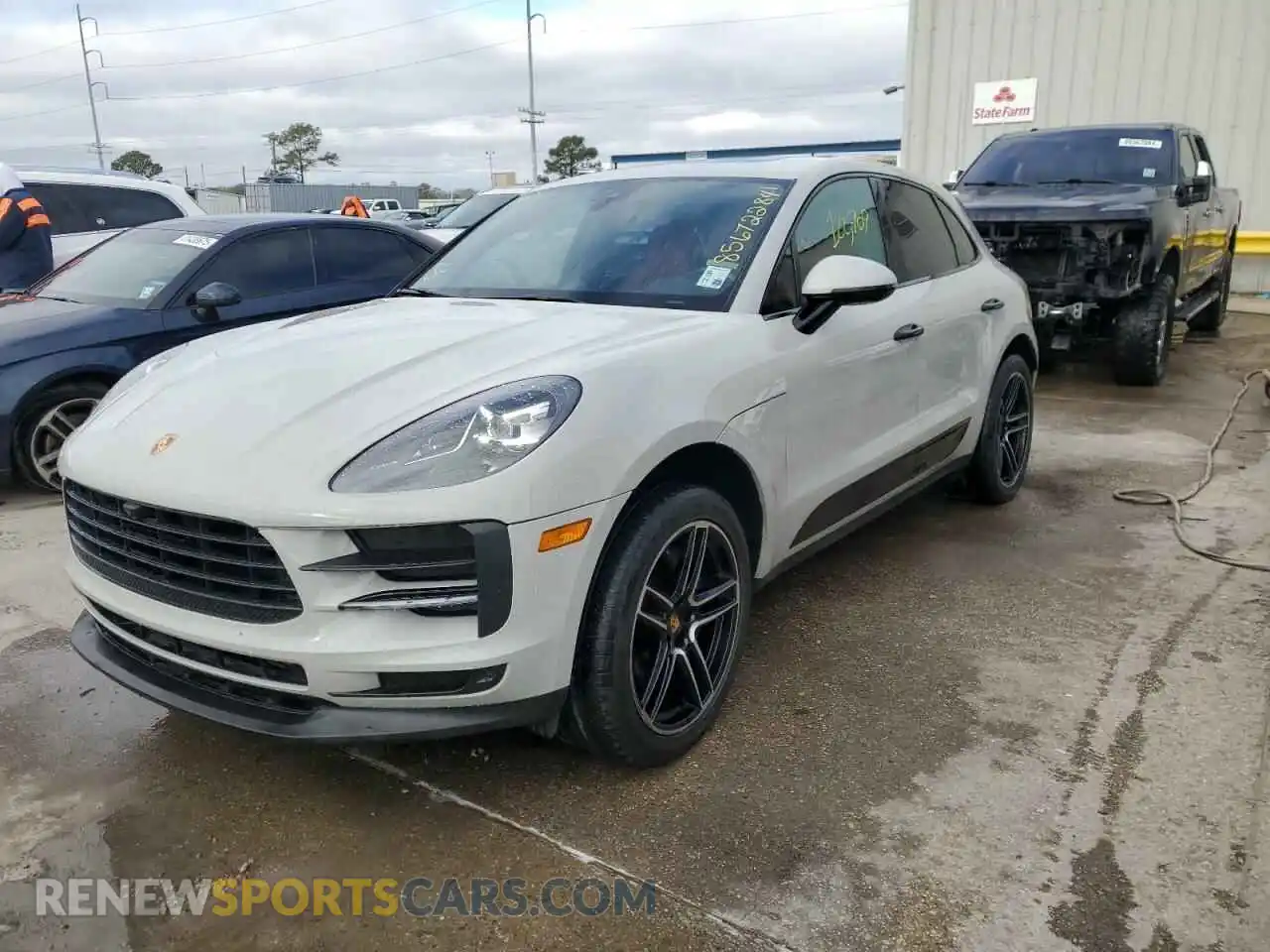 1 Фотография поврежденного автомобиля WP1AA2A56MLB15941 PORSCHE MACAN 2021