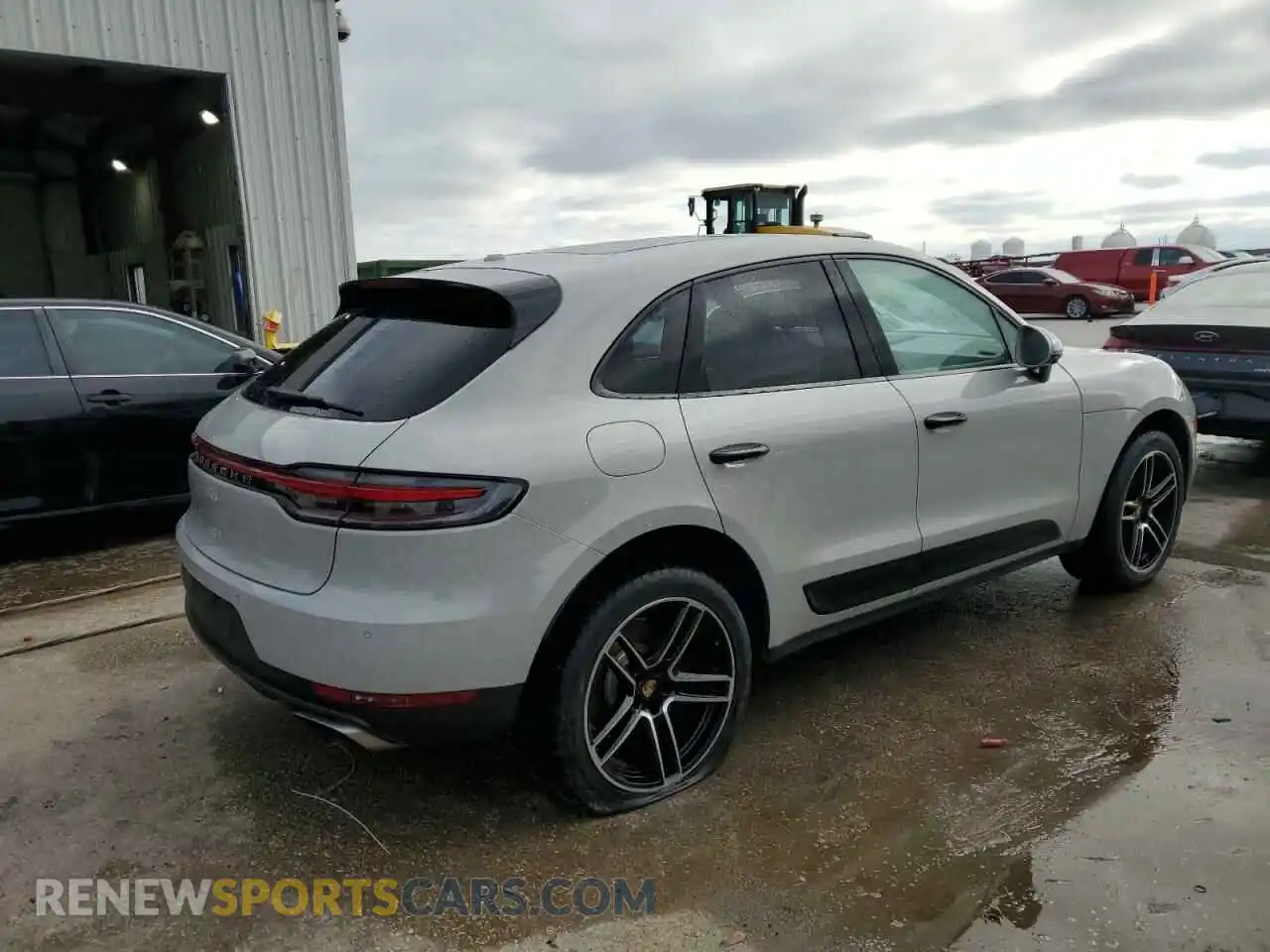 3 Фотография поврежденного автомобиля WP1AA2A56MLB15941 PORSCHE MACAN 2021