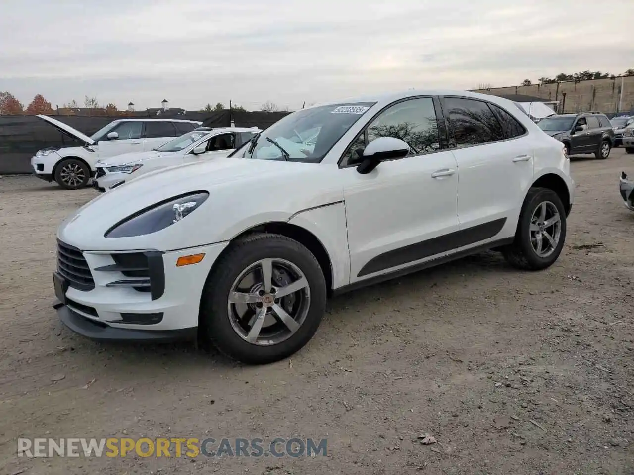 1 Photograph of a damaged car WP1AA2A58MLB08313 PORSCHE MACAN 2021