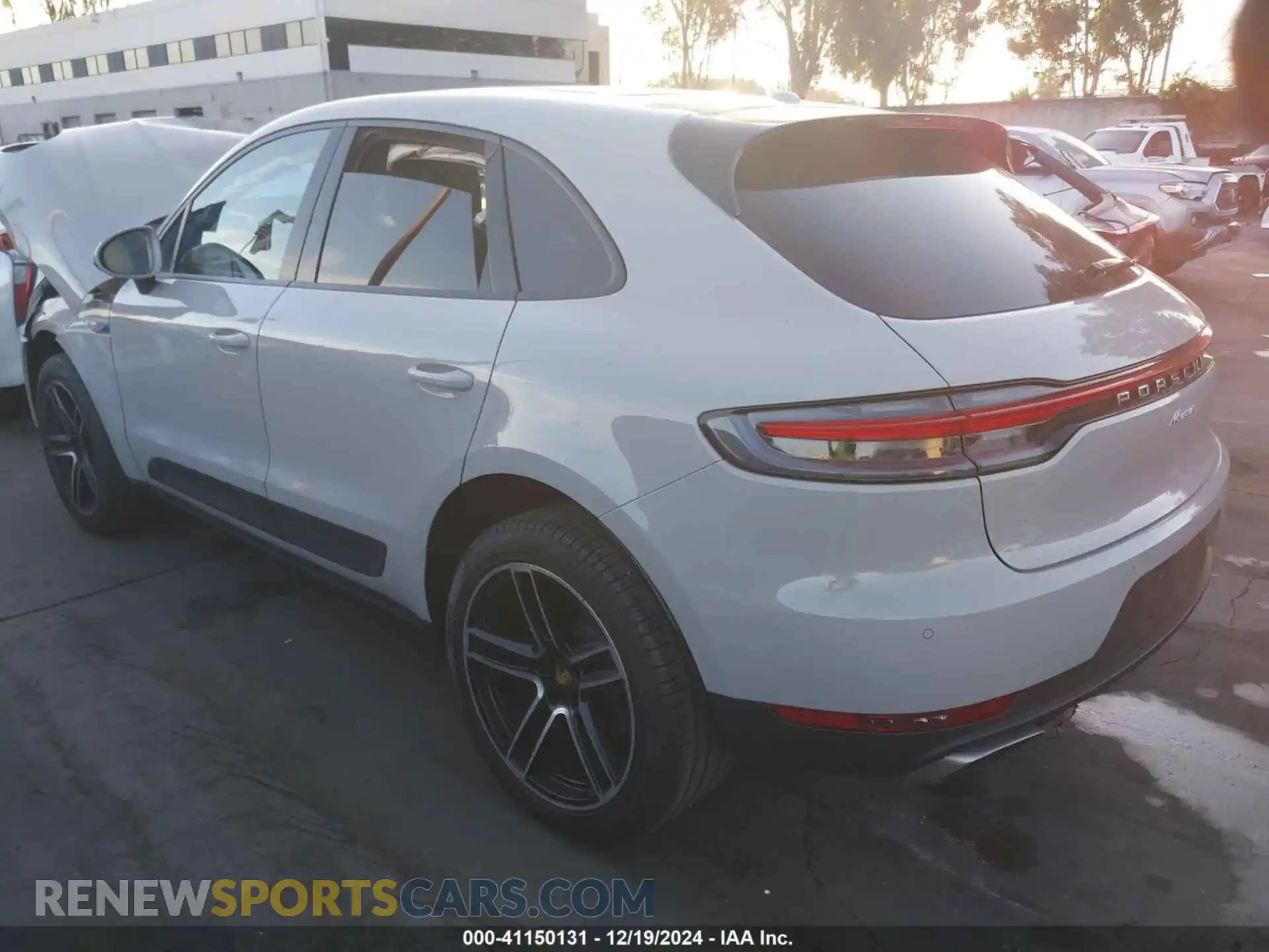 3 Photograph of a damaged car WP1AA2A58MLB13639 PORSCHE MACAN 2021