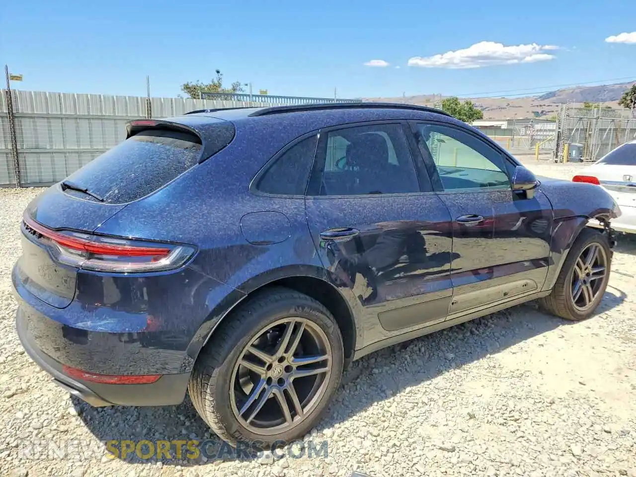 3 Photograph of a damaged car WP1AA2A58MLB16167 PORSCHE MACAN 2021