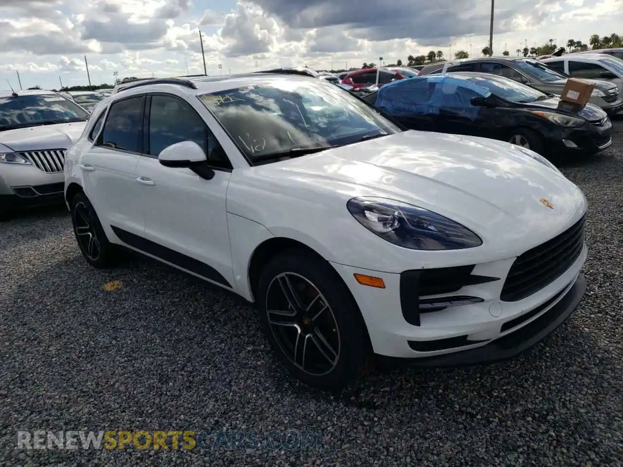 1 Photograph of a damaged car WP1AA2A59MLB10362 PORSCHE MACAN 2021