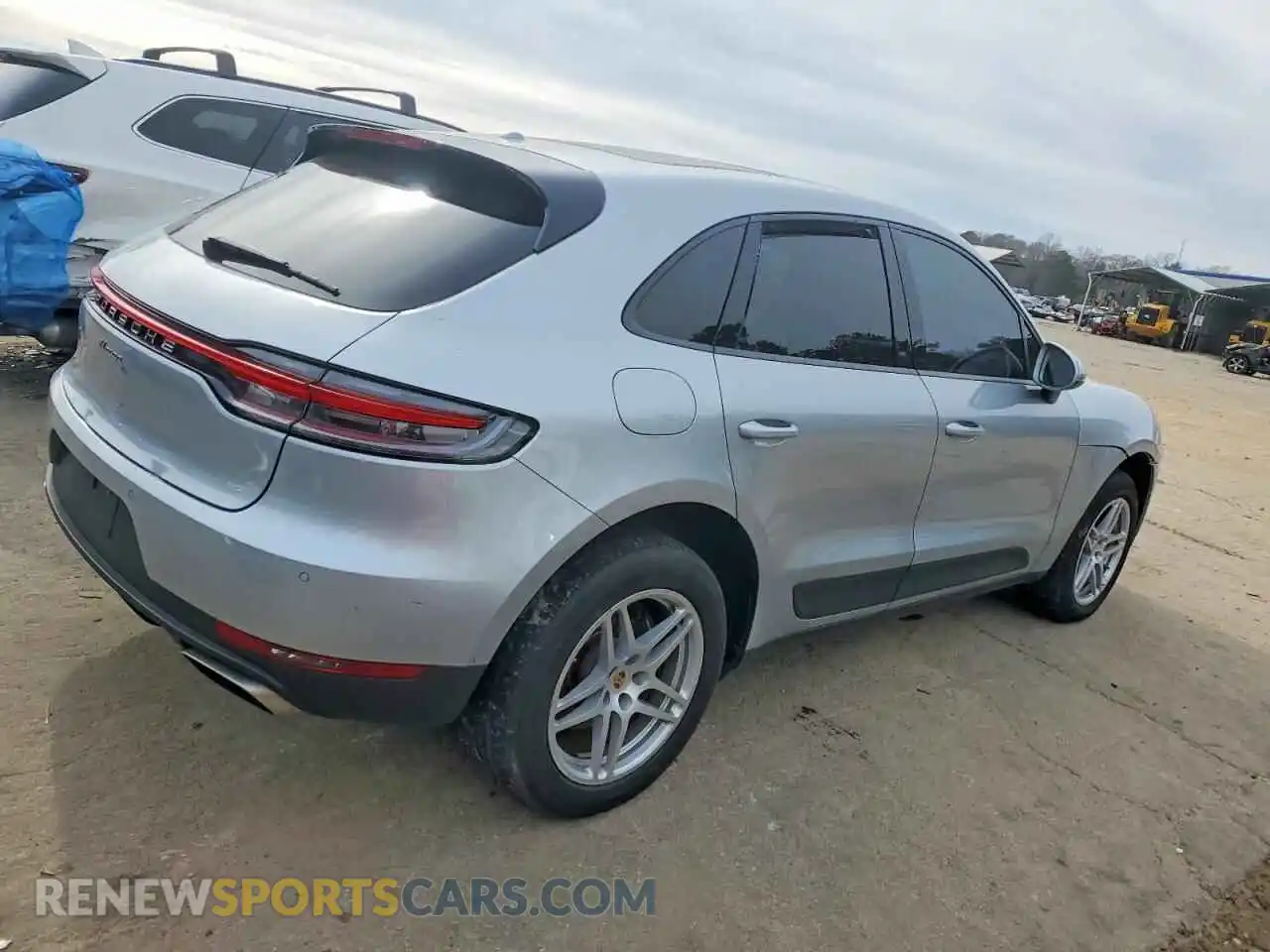 3 Photograph of a damaged car WP1AA2A59MLB13438 PORSCHE MACAN 2021