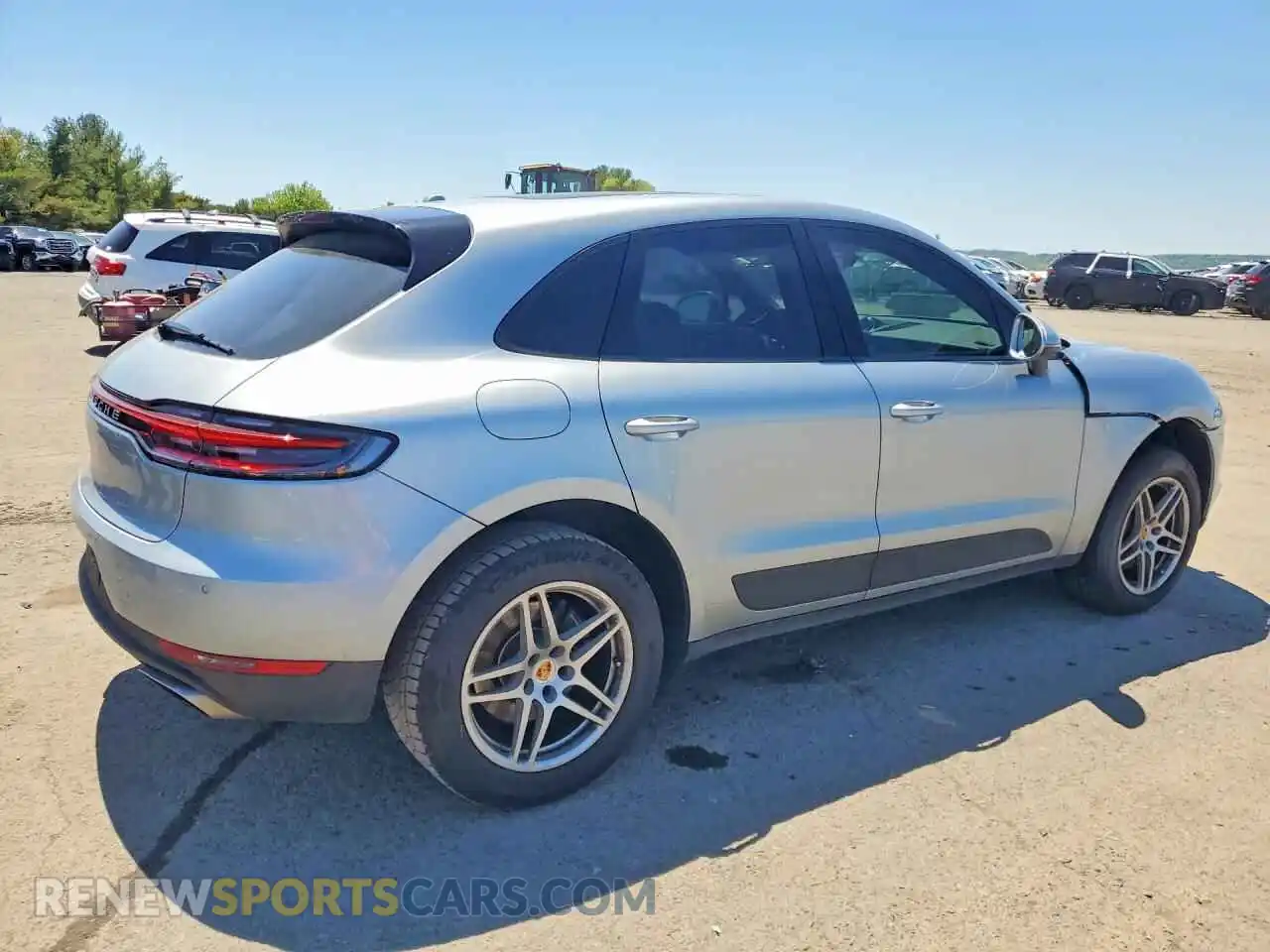 3 Фотография поврежденного автомобиля WP1AA2A59MLB17148 PORSCHE MACAN 2021