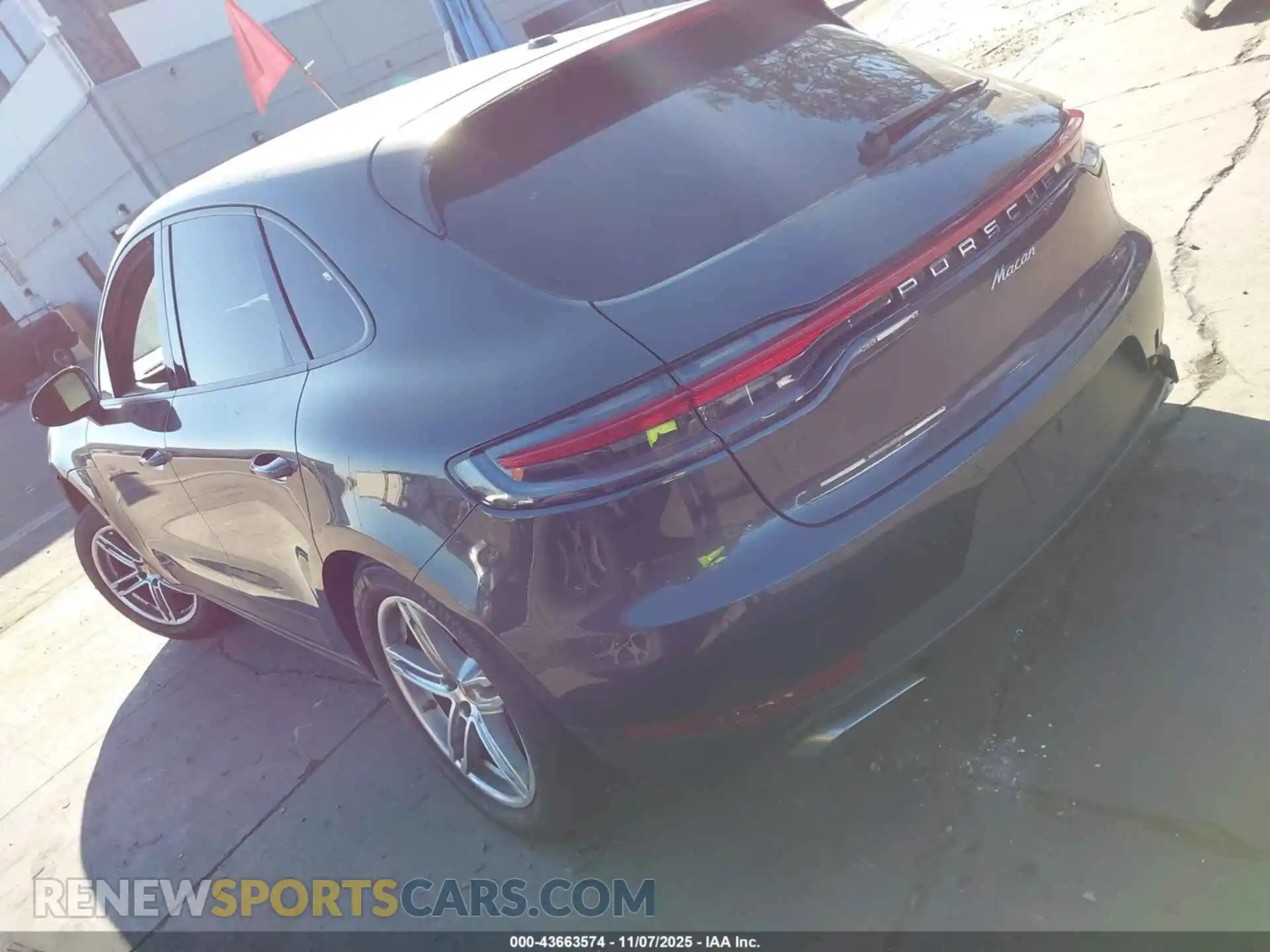 3 Photograph of a damaged car WP1AA2A5XMLB05431 PORSCHE MACAN 2021