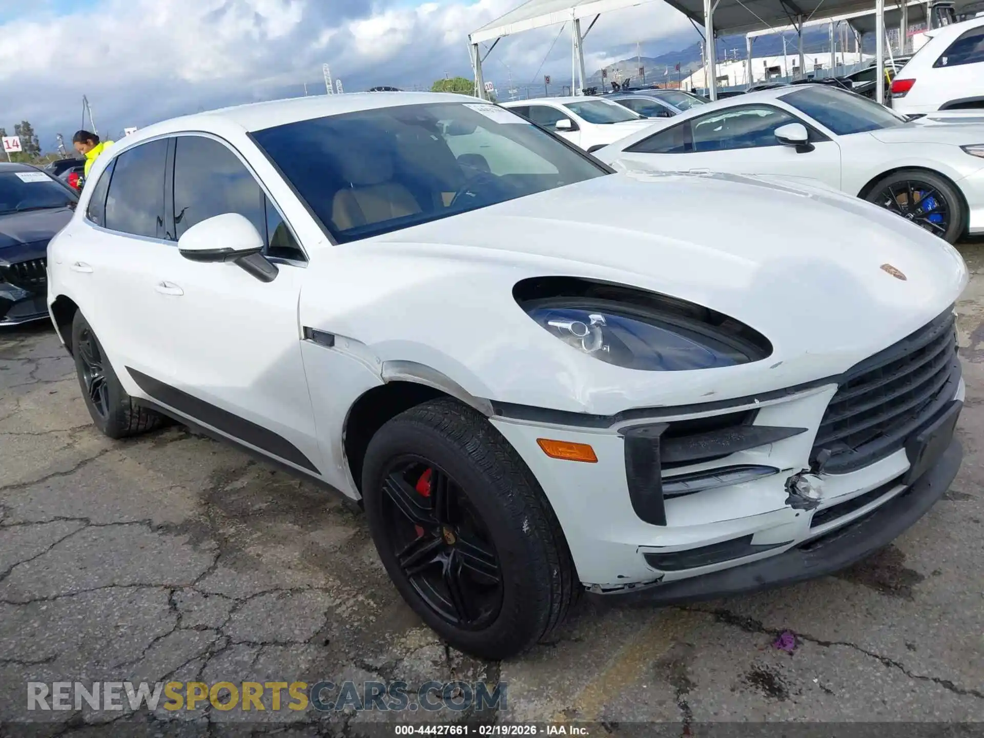 1 Photograph of a damaged car WP1AB2A50MLB31565 PORSCHE MACAN 2021