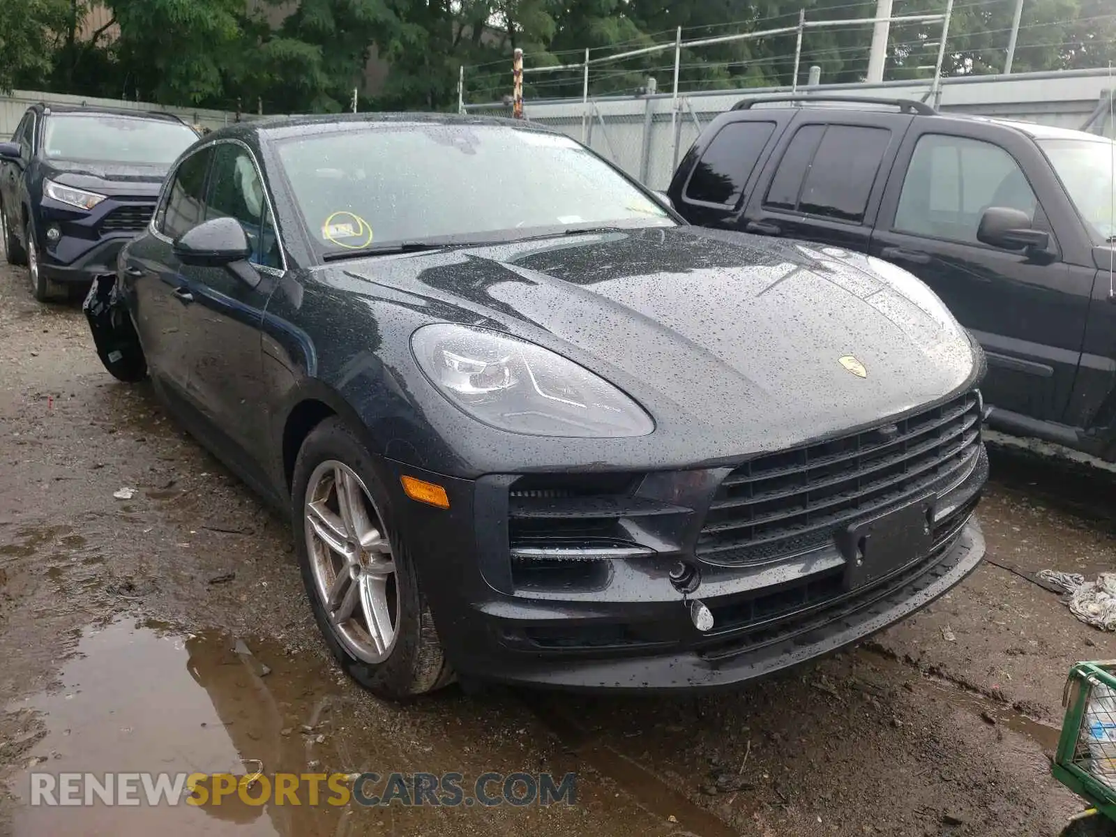 1 Photograph of a damaged car WP1AB2A51MLB33454 PORSCHE MACAN 2021