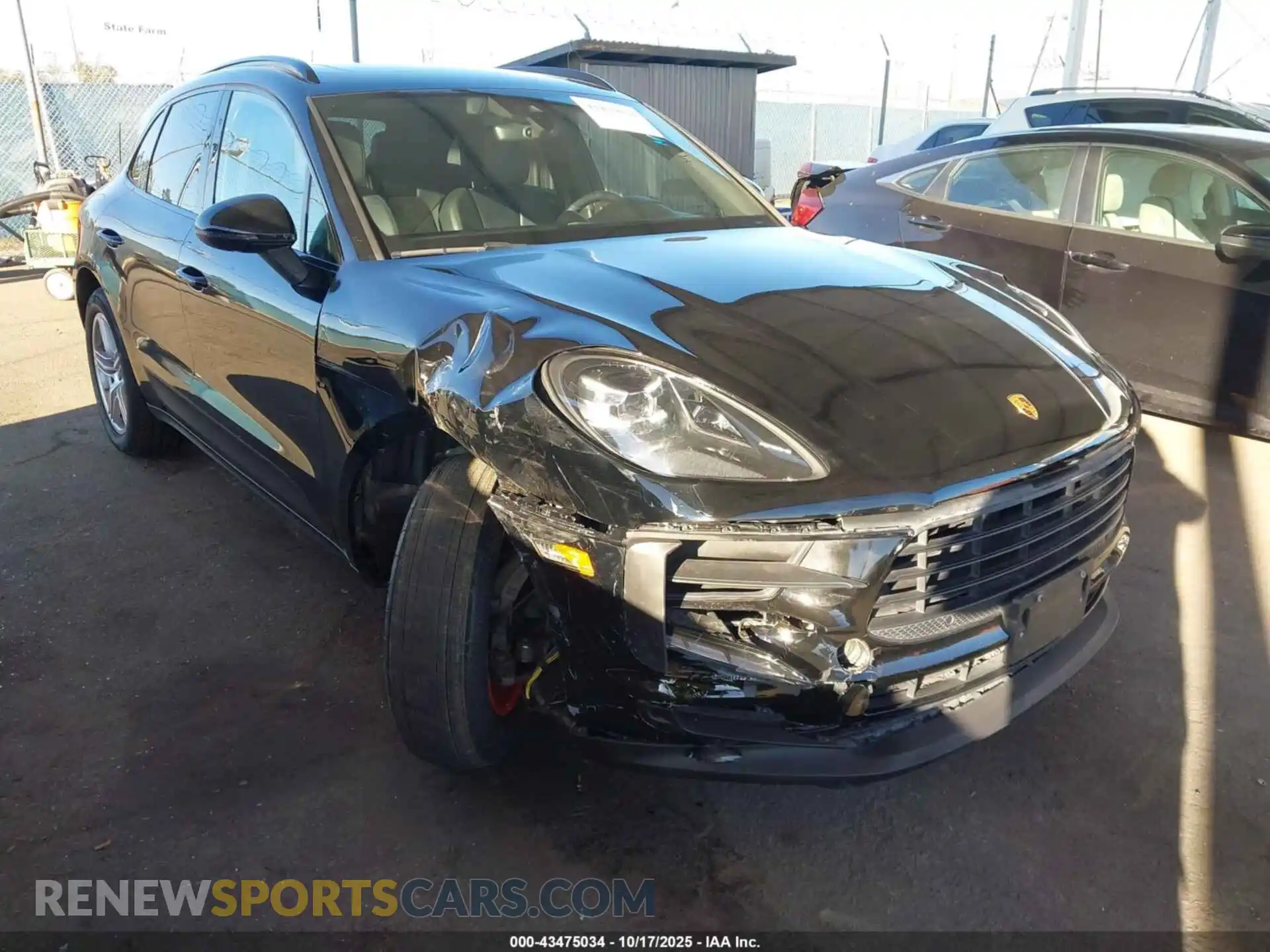 1 Photograph of a damaged car WP1AB2A53MLB35576 PORSCHE MACAN 2021