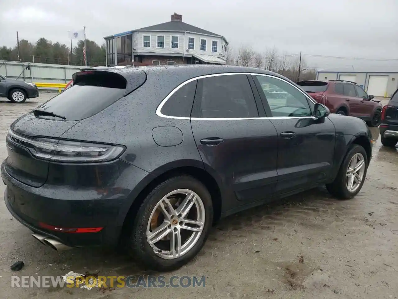3 Photograph of a damaged car WP1AB2A54MLB37210 PORSCHE MACAN 2021