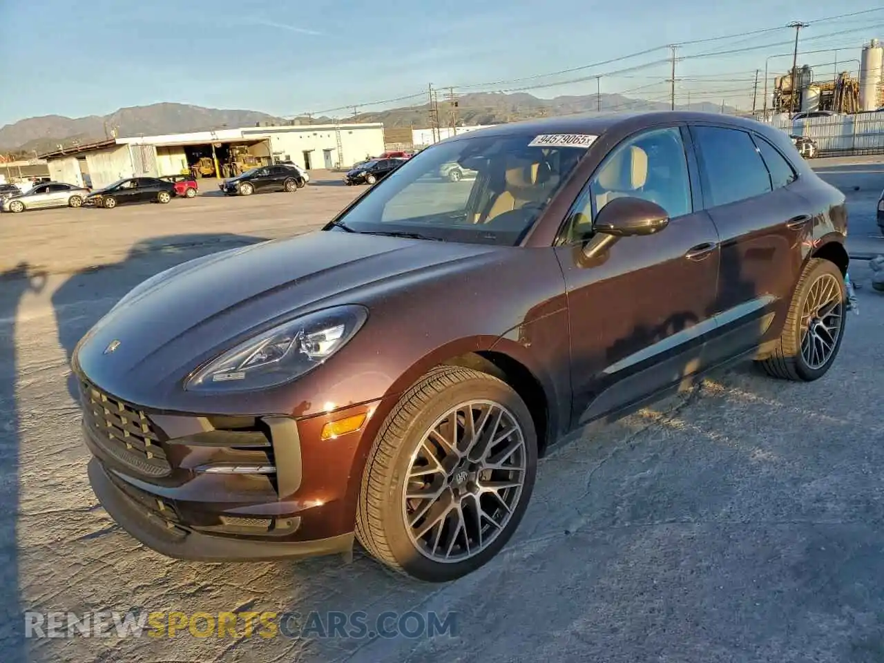 1 Photograph of a damaged car WP1AB2A58MLB35766 PORSCHE MACAN 2021