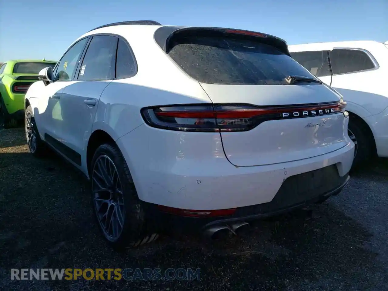 3 Photograph of a damaged car WP1AB2A59MLB31192 PORSCHE MACAN 2021