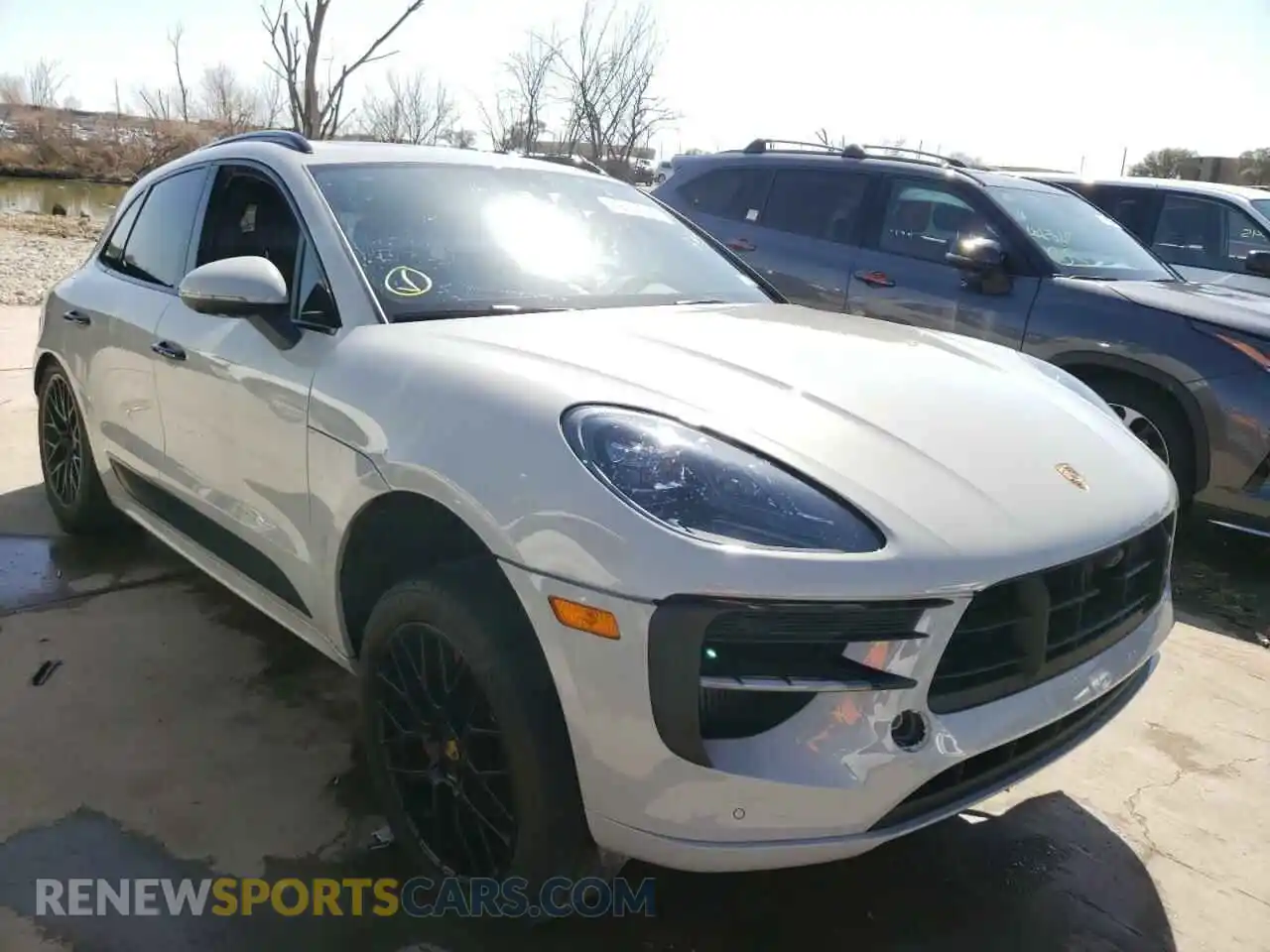 1 Photograph of a damaged car WP1AG2A50MLB51137 PORSCHE MACAN 2021