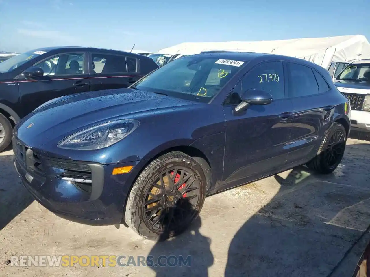 1 Photograph of a damaged car WP1AG2A59MLB53372 PORSCHE MACAN 2021