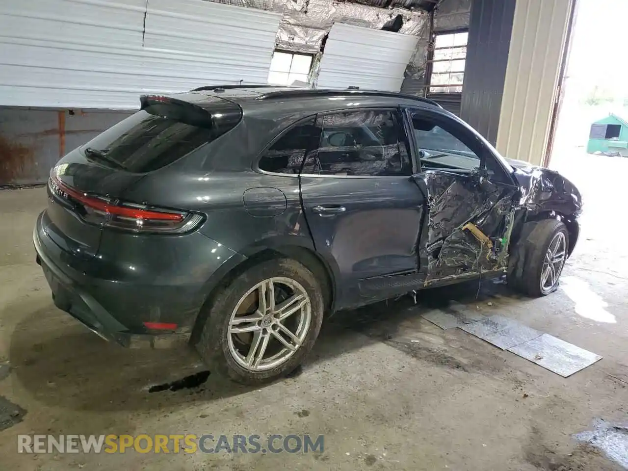 3 Photograph of a damaged car WP1AA2A56NLB08912 PORSCHE MACAN 2022
