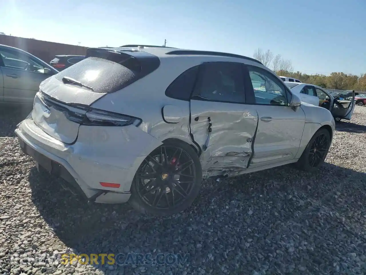 3 Photograph of a damaged car WP1AF2A58NLB32002 PORSCHE MACAN 2022