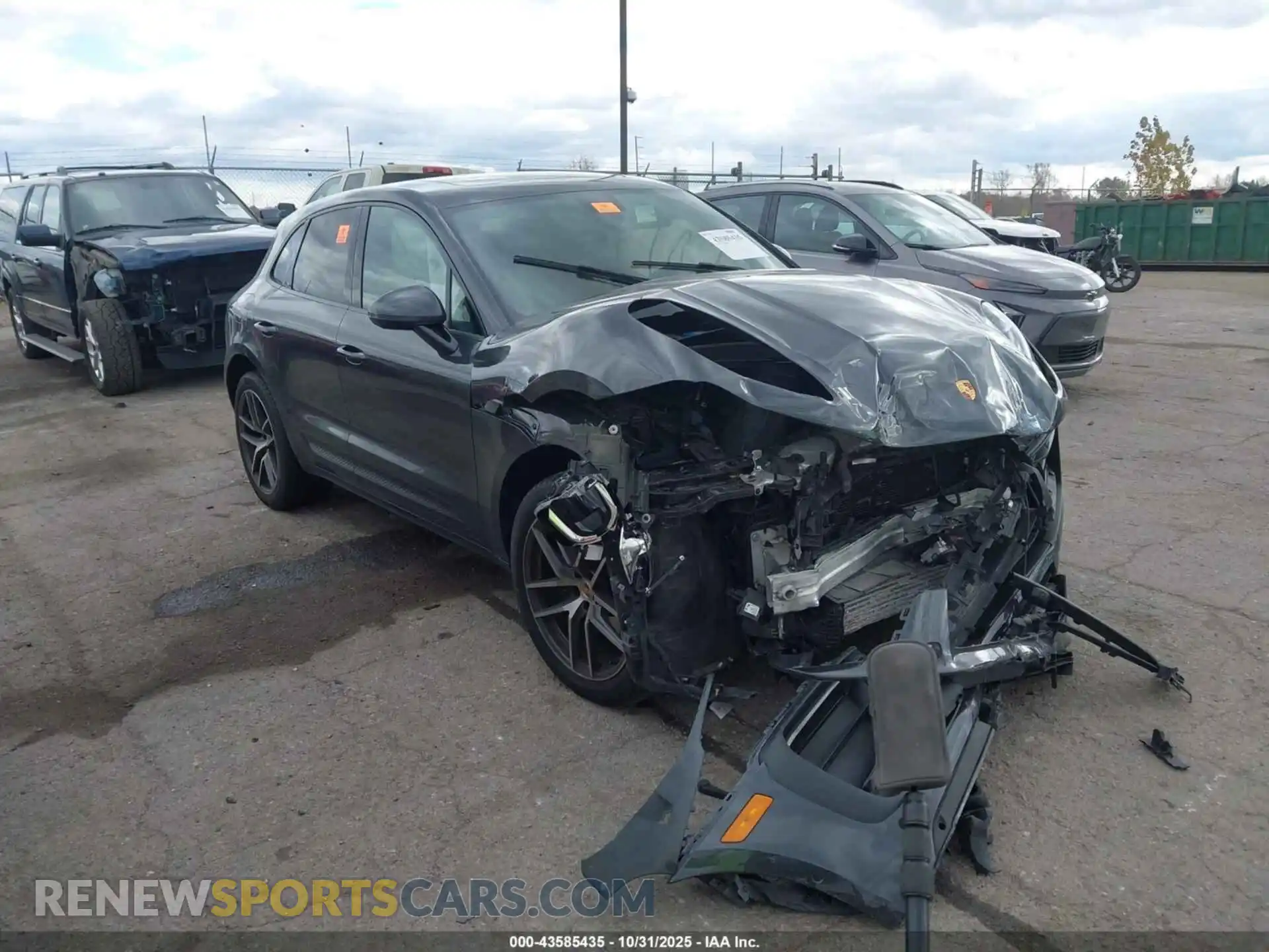 1 Photograph of a damaged car WP1AA2A50PLB01747 PORSCHE MACAN 2023