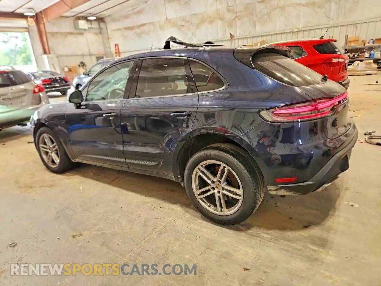 2 fotografías del automóvil dañado WP1AA2A51PLB06827 PORSCHE MACAN 2023