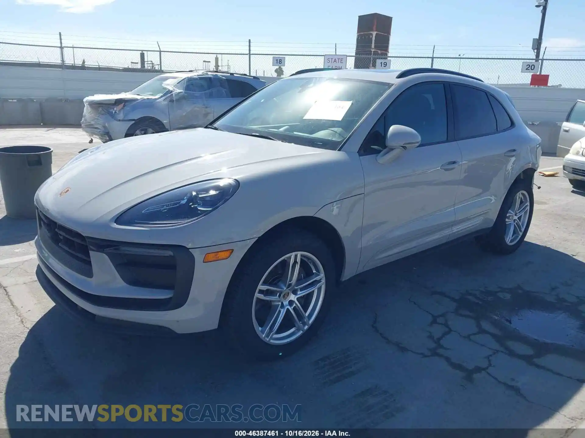2 Фотография поврежденного автомобиля WP1AA2A54PLB01847 PORSCHE MACAN 2023