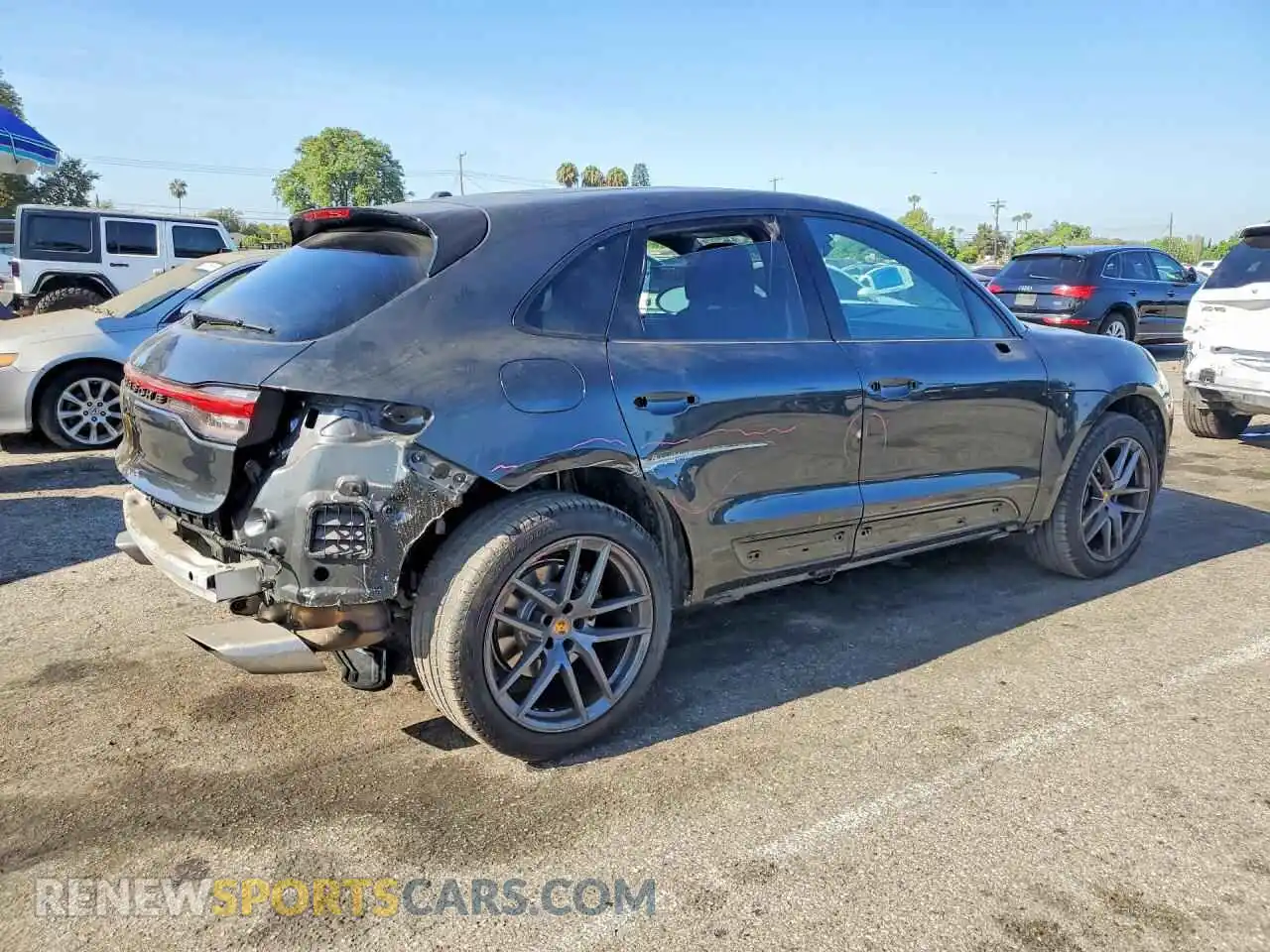 3 Фотография поврежденного автомобиля WP1AA2A57PLB21400 PORSCHE MACAN 2023