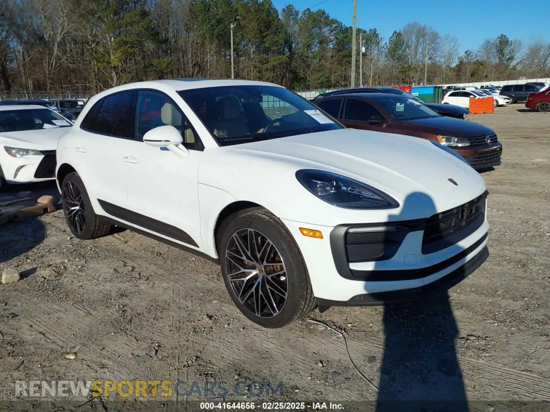 1 Photograph of a damaged car WP1AA2A58PLB05187 PORSCHE MACAN 2023