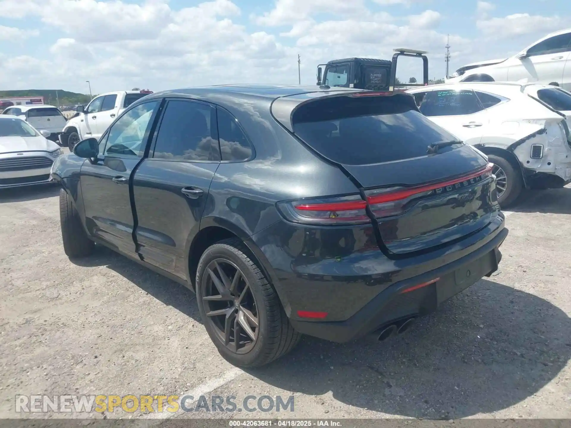 3 Photograph of a damaged car WP1AA2A5XPLB02680 PORSCHE MACAN 2023
