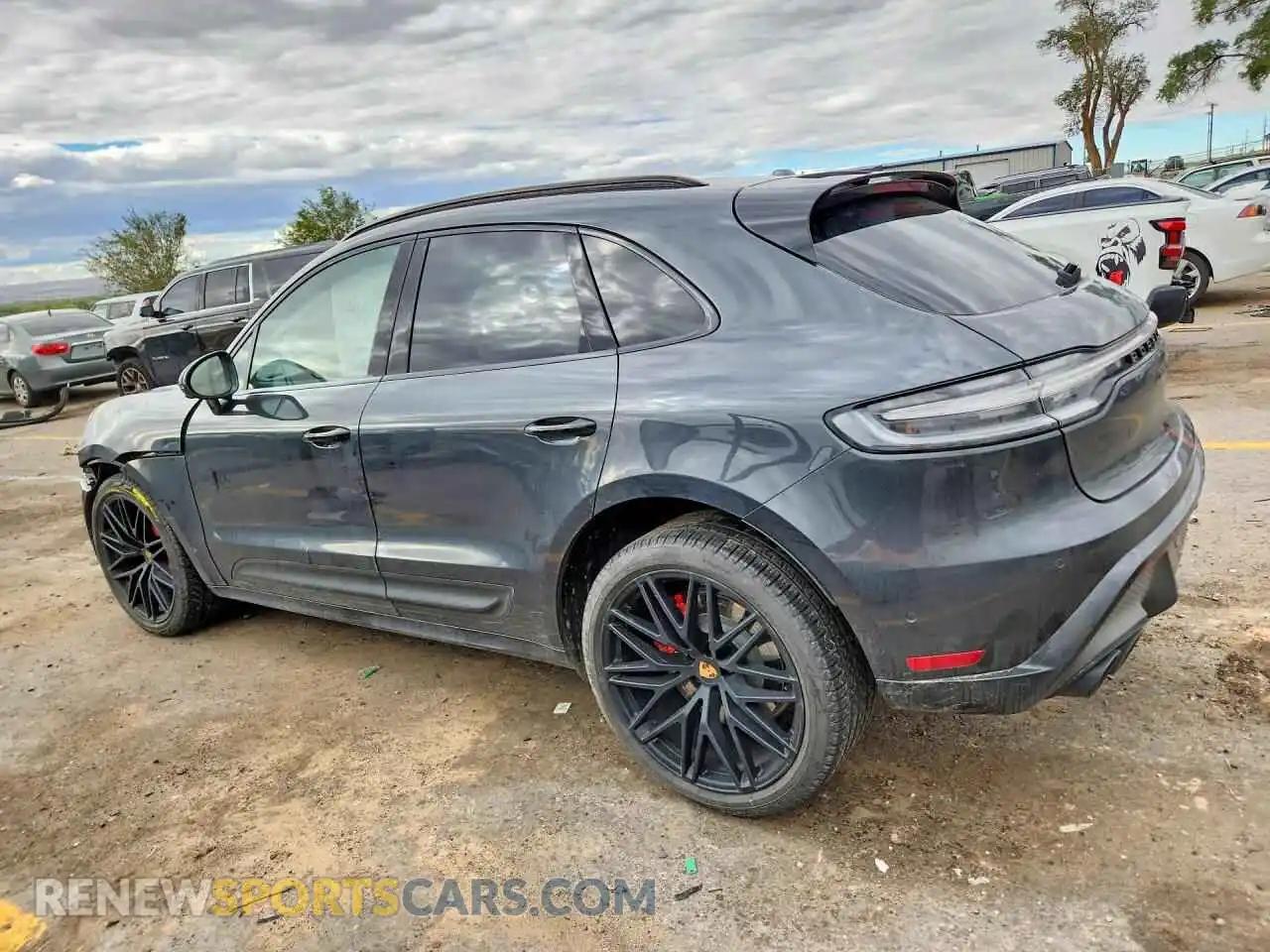 2 Фотография поврежденного автомобиля WP1AF2A56PLB56172 PORSCHE MACAN 2023